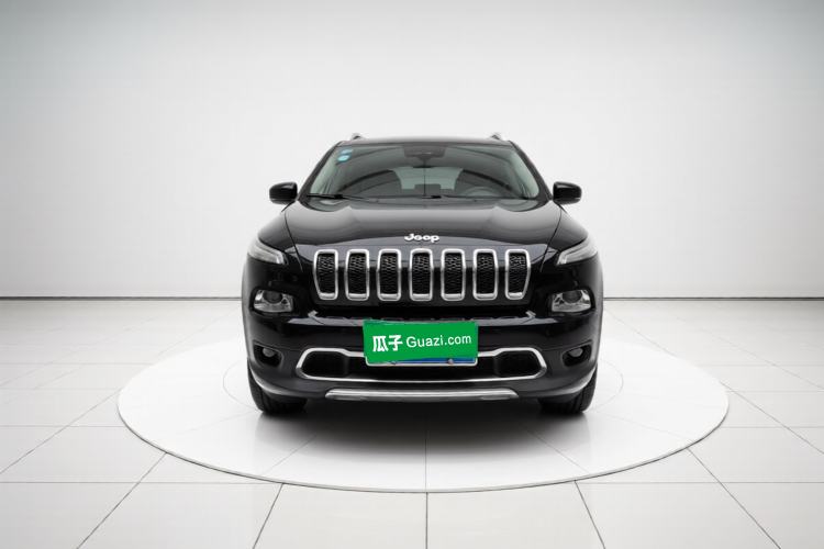 Used Jeep Cherokee 2016 2.4L Professional Edition Front