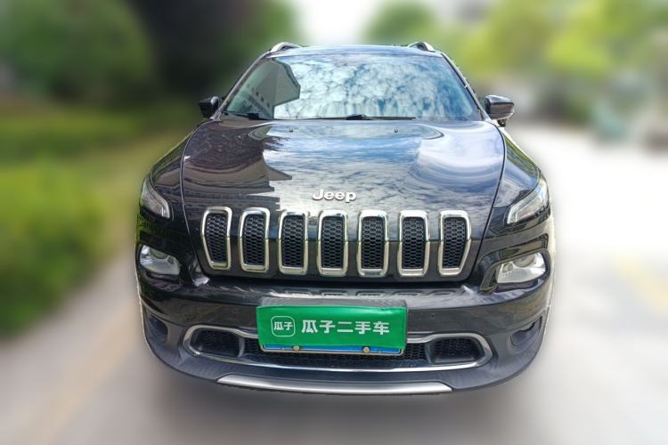 Used Jeep Cherokee 2016 2.4L Professional Smart Version Front