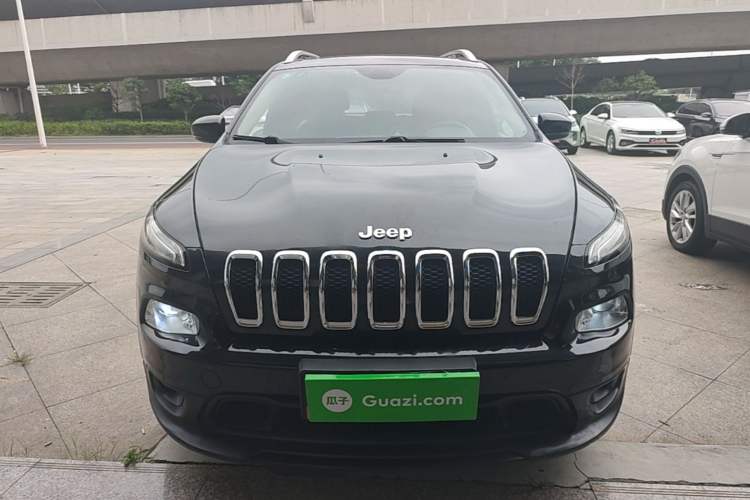 Used Jeep Cherokee 2016 2.4L Leading Edition Front