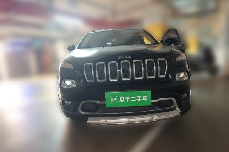 Used Jeep Cherokee 2016 2.4L Professional Smart Version Front