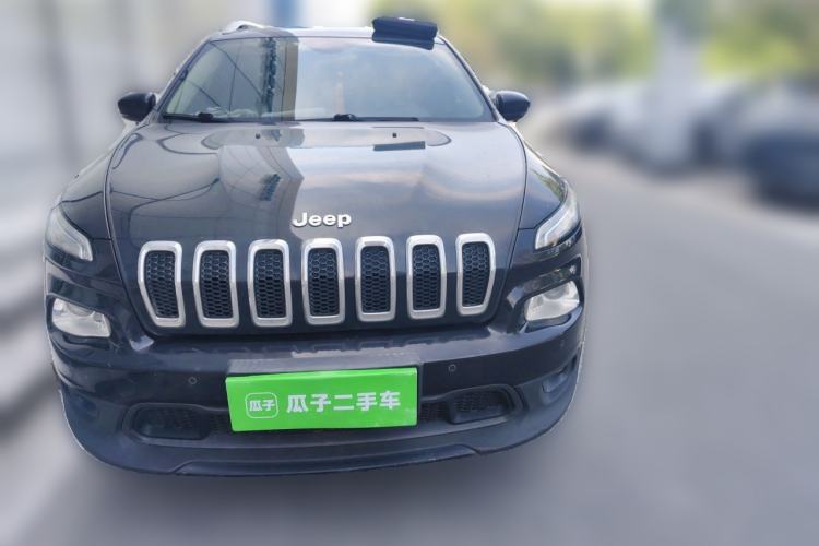 Used Jeep Cherokee 2016 2.0L Superior Edition Front