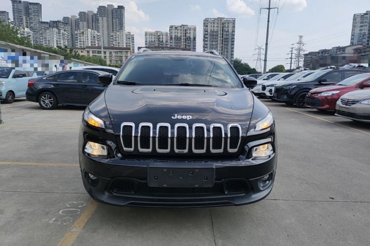 Used Jeep Cherokee 2016 2.0L Superior Edition Front