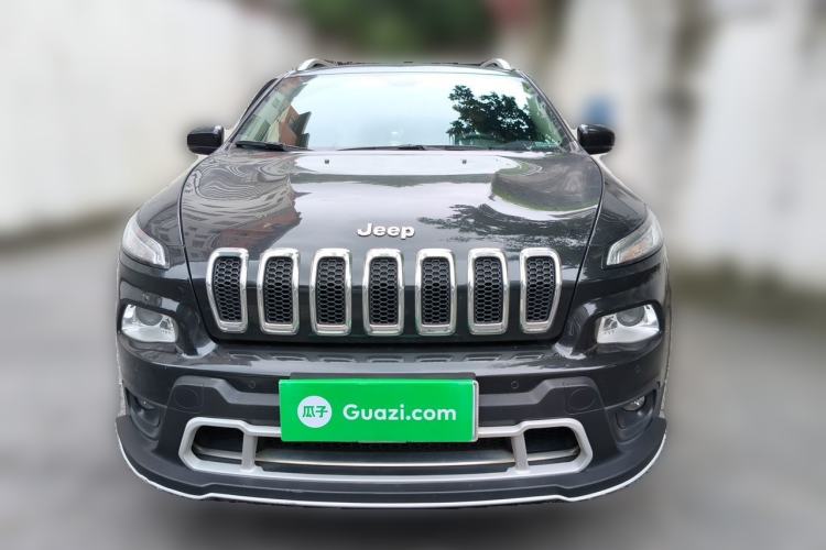 Used Jeep Cherokee 2016 2.4L Professional Smart Version Front