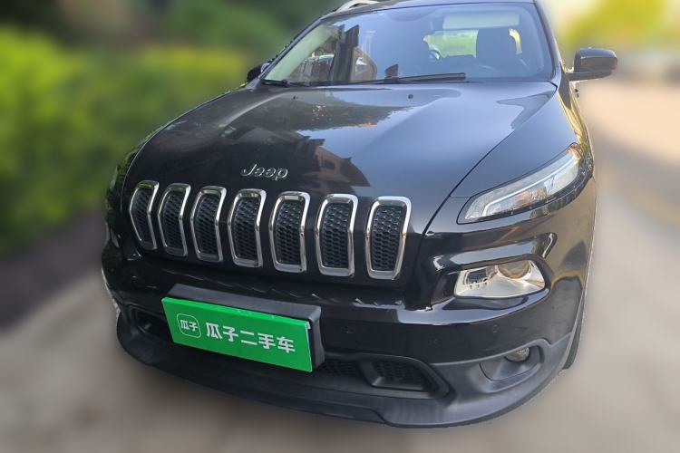 Used Jeep Cherokee 2016 2.0L Superior Edition Front