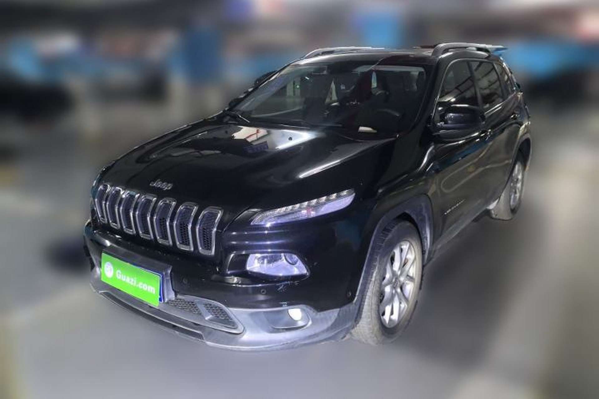 Used Jeep Cherokee 2016 2.0L Superior Edition Front Left 45 Deg