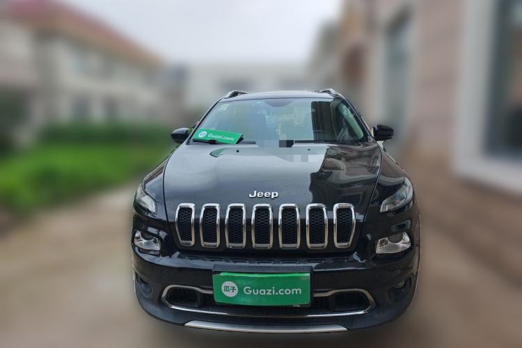 Used Jeep Cherokee 2016 2.4L Professional Smart Version Front
