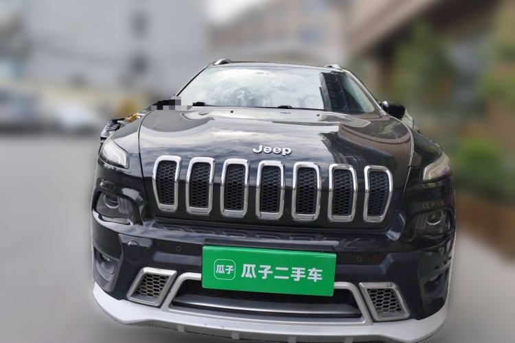 Used Jeep Cherokee 2016 2.4L Professional Smart Version Front