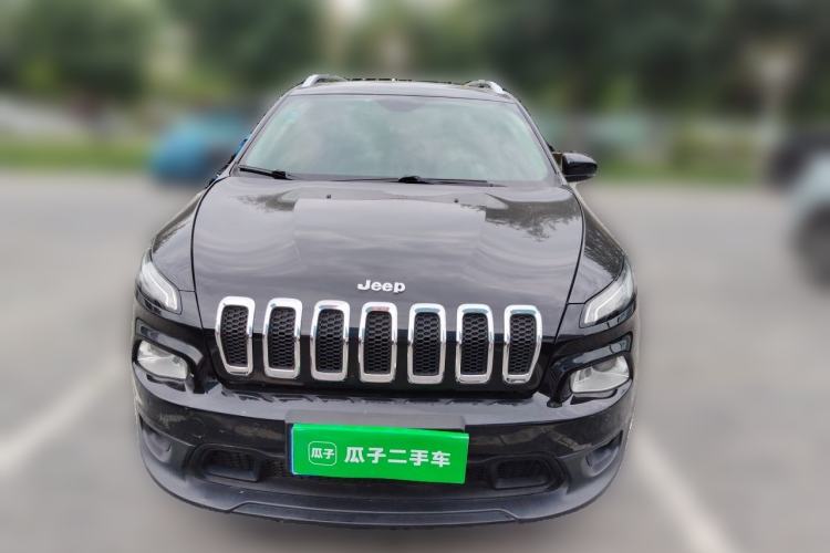 Used Jeep Cherokee 2016 2.4L Leading Smart Version Front