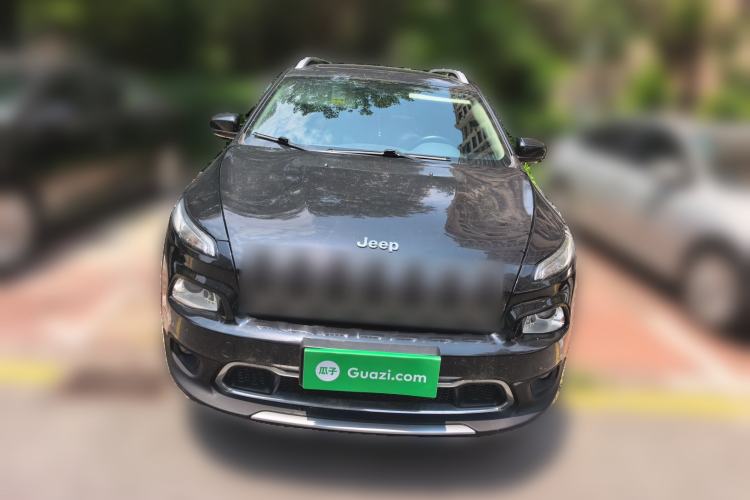 Used Jeep Cherokee 2016 2.4L Professional Smart Version Front