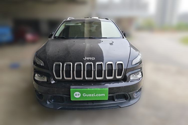 Used Jeep Cherokee 2016 2.4L Leading Smart Version Front