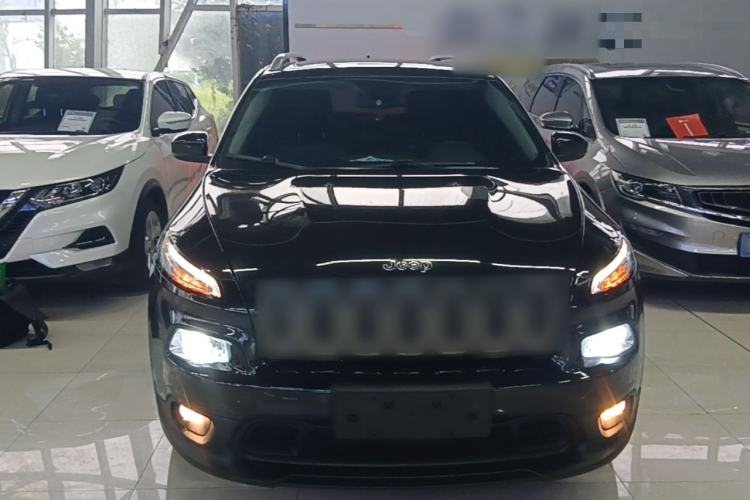 Used Jeep Cherokee 2016 2.4L Leading Edition Front