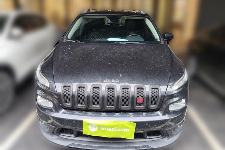 Used Jeep Cherokee 2016 2.0L Superior Edition Front