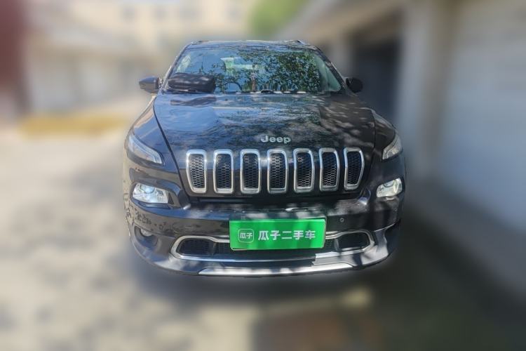 Used Jeep Cherokee 2016 2.4L Professional Smart Version Front