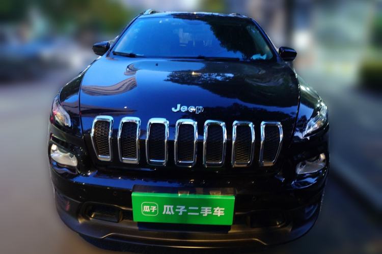 Used Jeep Cherokee 2016 2.0L Superior Edition Front