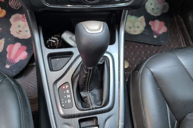 Used Jeep Cherokee 2016 2.4L Leading Smart Version Gear Lever
