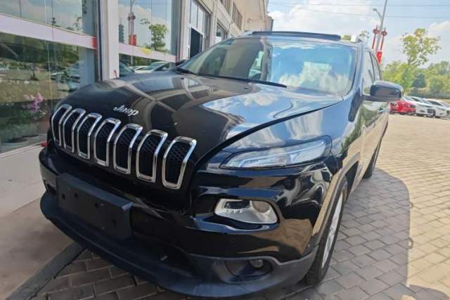 Used Jeep Cherokee 2016 2.4L Leading Smart Version