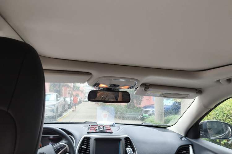 Used Jeep Cherokee 2016 2.4L Professional Smart Version Headliner