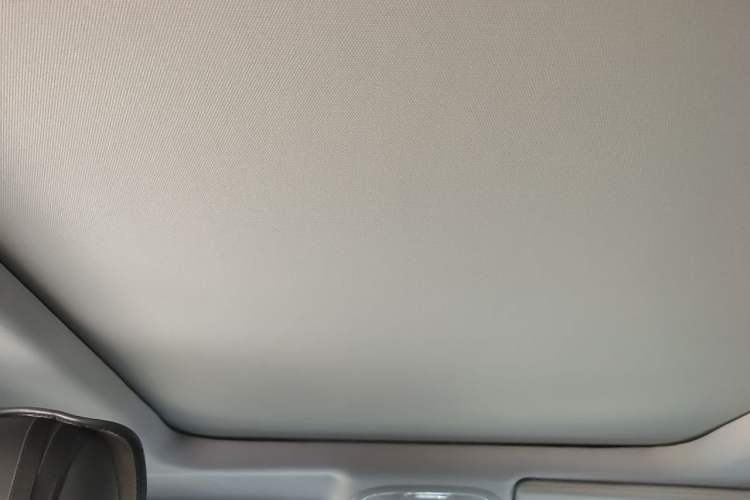 Used Jeep Cherokee 2016 2.4L Leading Smart Version Headliner