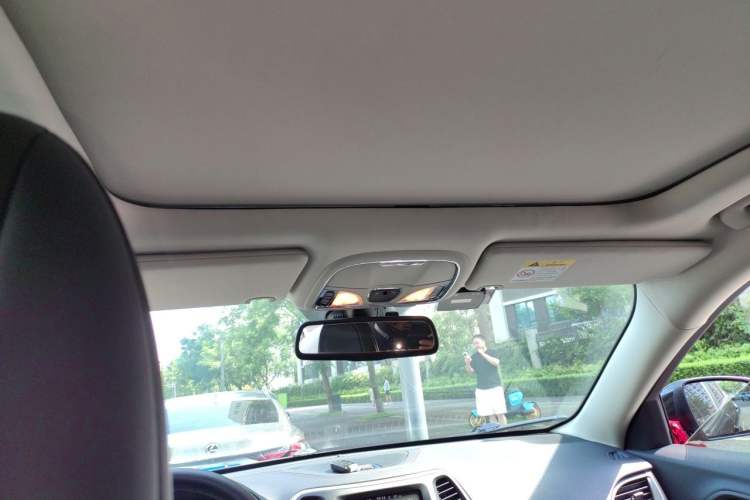 Used Jeep Cherokee 2016 2.4L Leading Smart Version Headliner