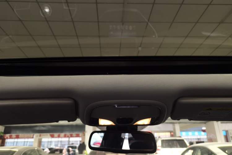 Used Jeep Cherokee 2016 2.4L Professional Smart Version Headliner