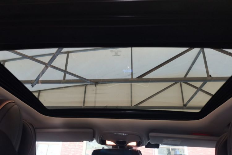 Used Jeep Cherokee 2016 2.4L Leading Edition Headliner