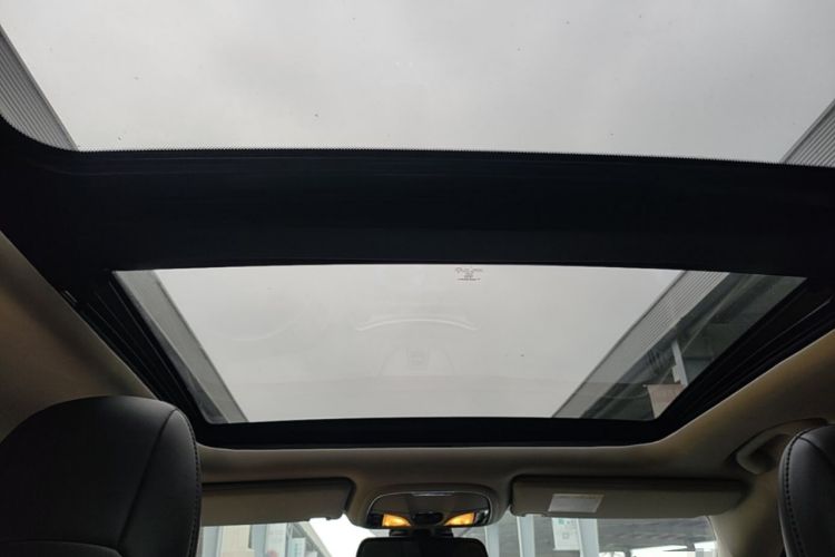 Used Jeep Cherokee 2016 2.4L Leading Edition Headliner