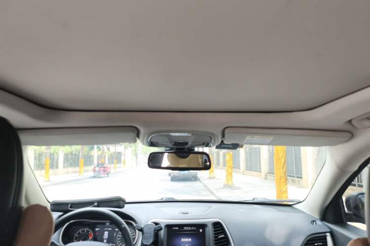Used Jeep Cherokee 2016 2.4L Leading Smart Version Headliner