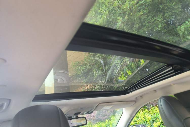 Used Jeep Cherokee 2016 2.0L Superior Edition Headliner