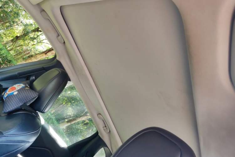 Used Jeep Cherokee 2016 2.4L Leading Edition Headliner