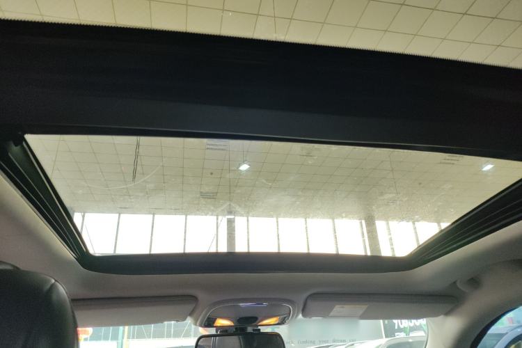 Used Jeep Cherokee 2016 2.4L Leading Edition Headliner