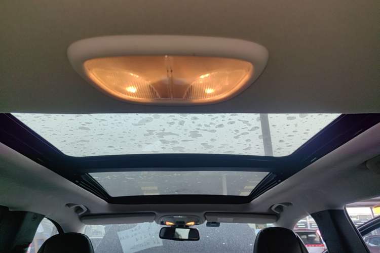 Used Jeep Cherokee 2016 2.4L Professional Edition Headliner