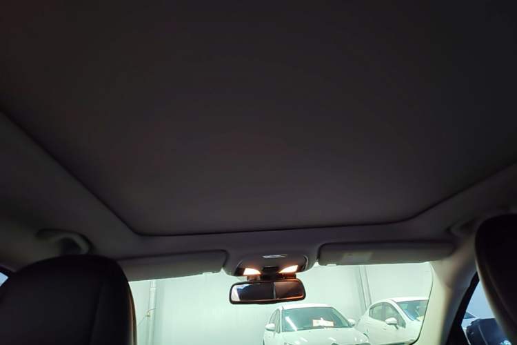 Used Jeep Cherokee 2016 2.0L Superior Edition Headliner
