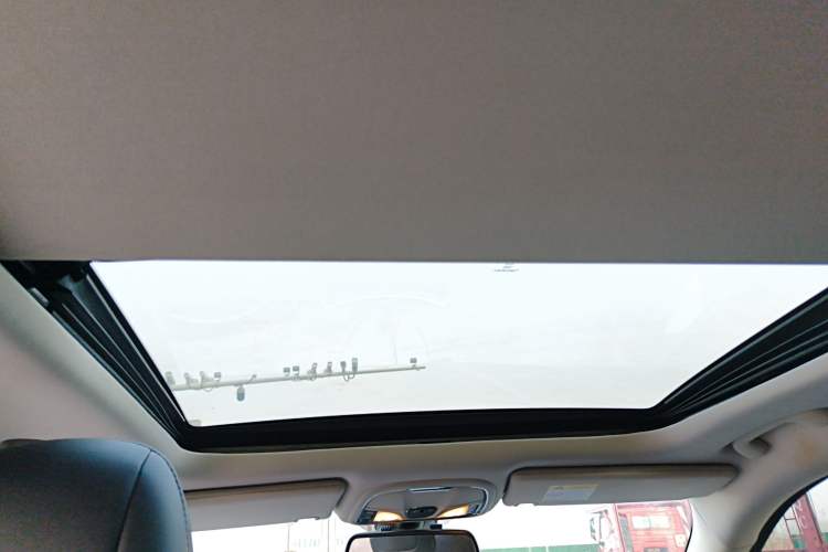 Used Jeep Cherokee 2016 2.4L Leading Smart Version Headliner