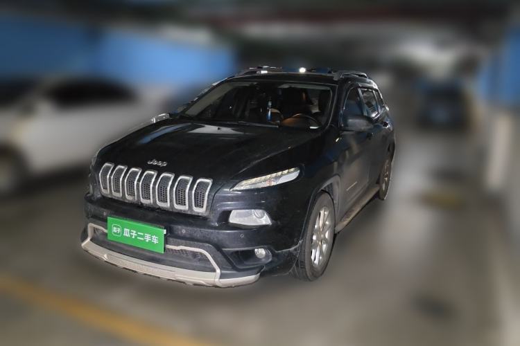 Used Jeep Cherokee 2016 2.0L Superior Edition Guazi used car, China used car export, Used car for sale, Used  cars, Cheapest cars for sale