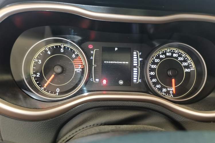 Used Jeep Cherokee 2016 2.4L Leading Edition Instrument Cluster