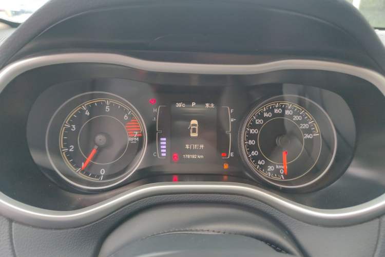 Used Jeep Cherokee 2016 2.4L Leading Edition Instrument Cluster