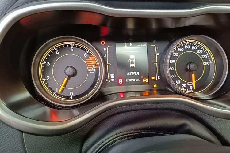 Used Jeep Cherokee 2016 2.4L Leading Edition Instrument Cluster
