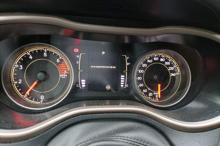 Used Jeep Cherokee 2016 2.4L Leading Edition Instrument Cluster