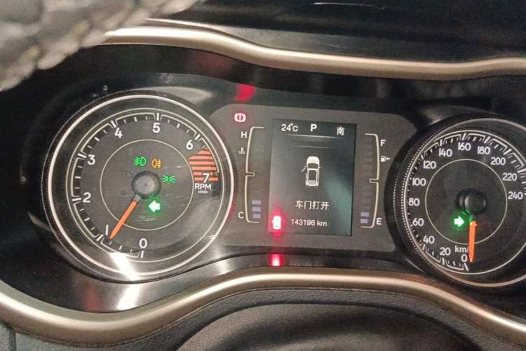 Used Jeep Cherokee 2016 2.4L Leading Edition Instrument Cluster