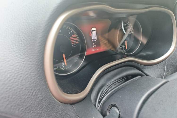 Used Jeep Cherokee 2016 2.0L Superior Edition Instrument Cluster