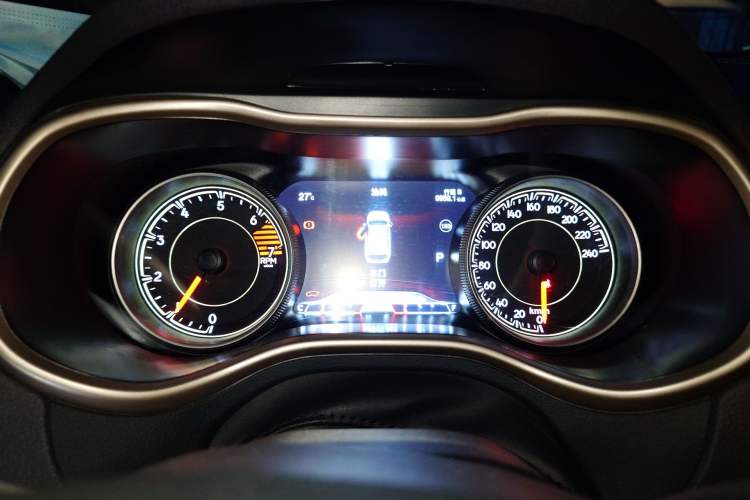 Used Jeep Cherokee 2016 2.0L Superior Edition Instrument Cluster
