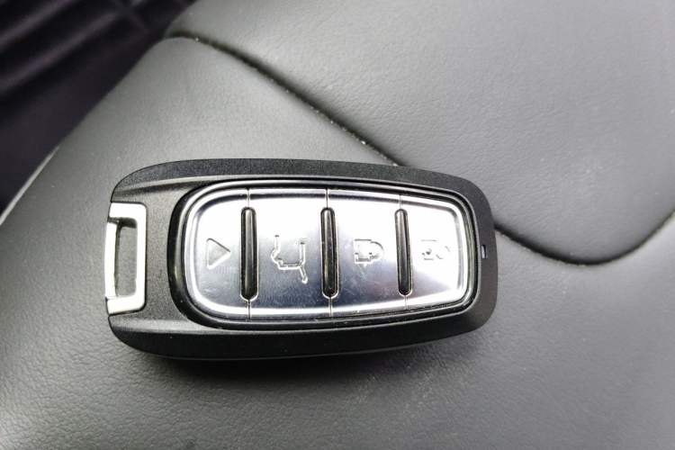 Used Jeep Cherokee 2016 2.4L Professional Smart Version Interior 1