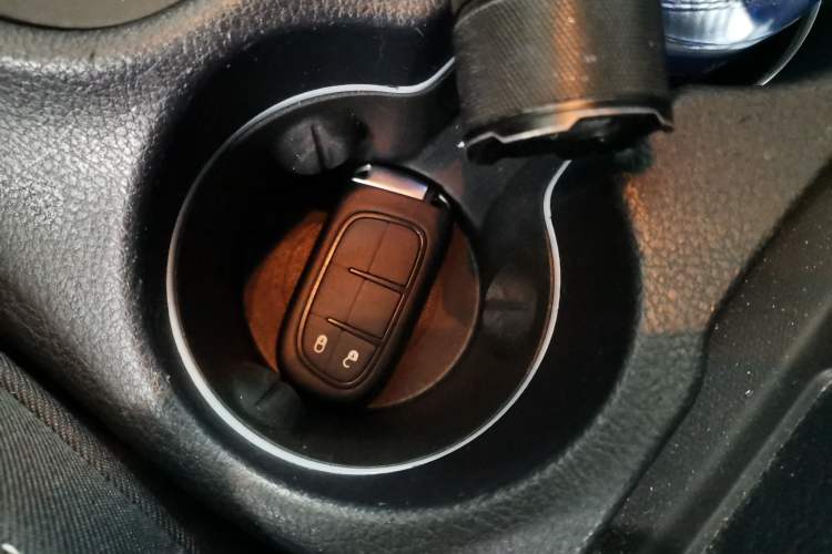 Used Jeep Cherokee 2016 2.4L Professional Edition Interior 1