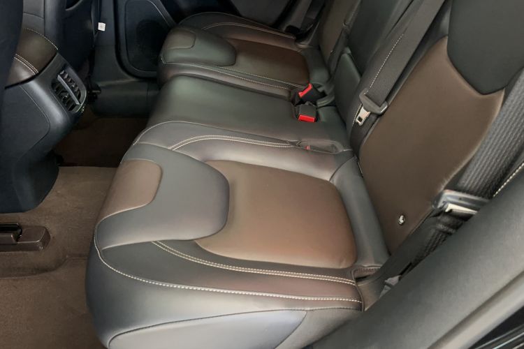 Used Jeep Cherokee 2016 2.4L Professional Smart Version Interior 5