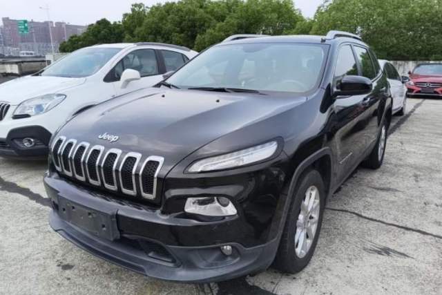Used Jeep Cherokee 2016 2.0L Superior Edition