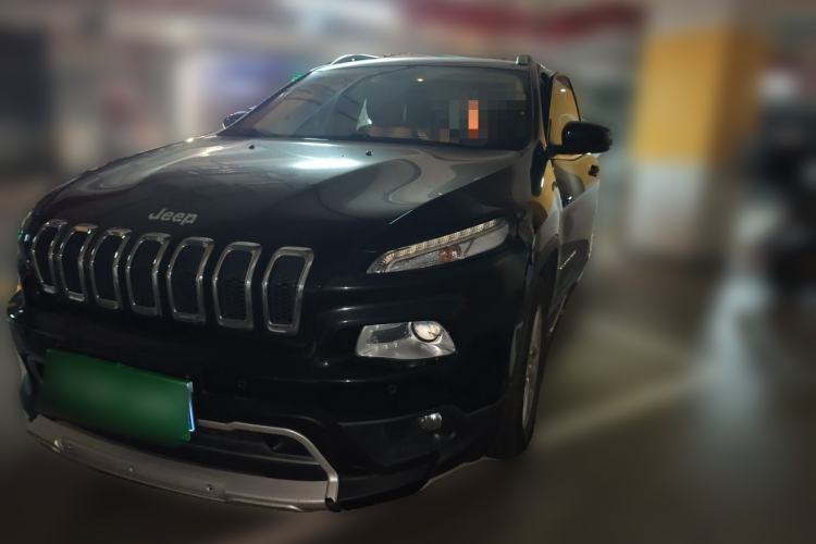 Used Jeep Cherokee 2016 2.4L Professional Smart Version Guazi used car, China used car export, Used car for sale, Used  cars, Cheapest cars for sale