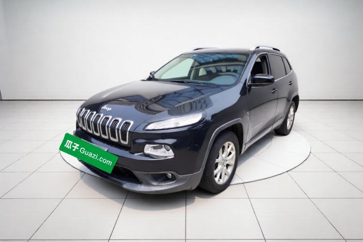 Used Jeep Cherokee 2016 2.0L Superior Edition Guazi used car, China used car export, Used car for sale, Used  cars, Cheapest cars for sale