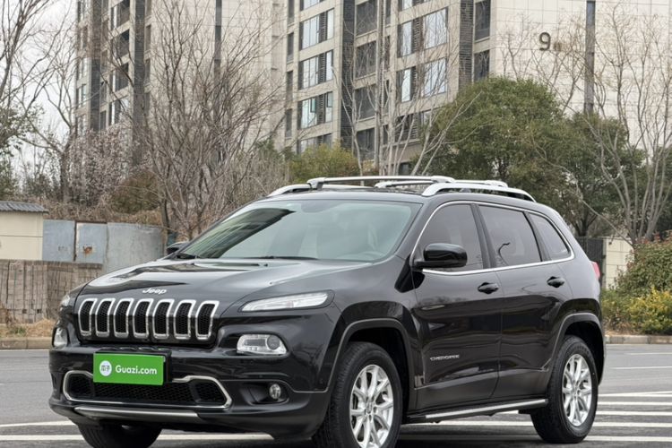 Used Jeep Cherokee 2016 2.4L Professional Edition Guazi used car, China used car export, Used car for sale, Used  cars, Cheapest cars for sale