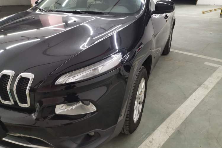 Used Jeep Cherokee 2016 2.4L Professional Edition Left Front Headlight