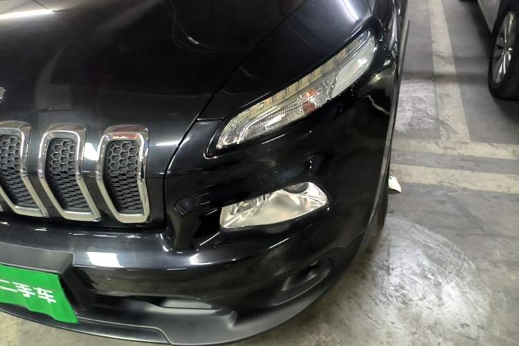 Used Jeep Cherokee 2016 2.4L Leading Edition Left Front Headlight